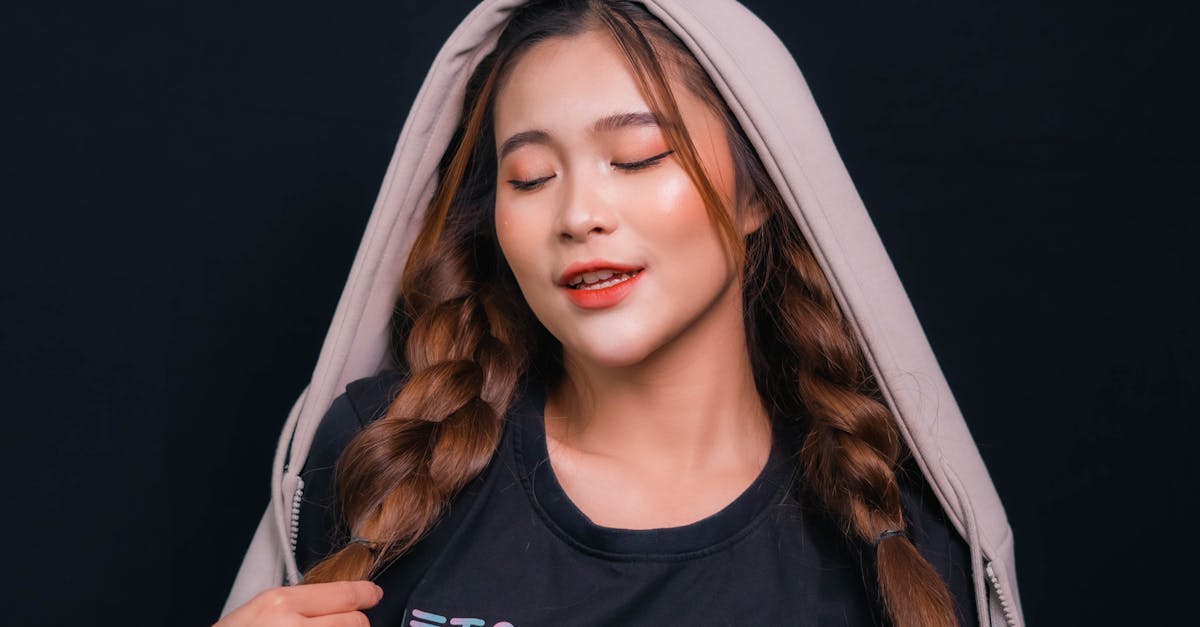 découvrez l'art de la séduction : conseils, techniques et secrets pour charmer avec élégance. apprenez à captiver et à laisser une impression inoubliable, que ce soit en amour ou en amitié.